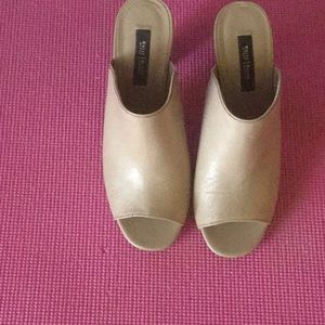 White House Black Market Mackenna shoe